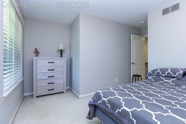 36039 Curtis Road, Livonia, MI 48152