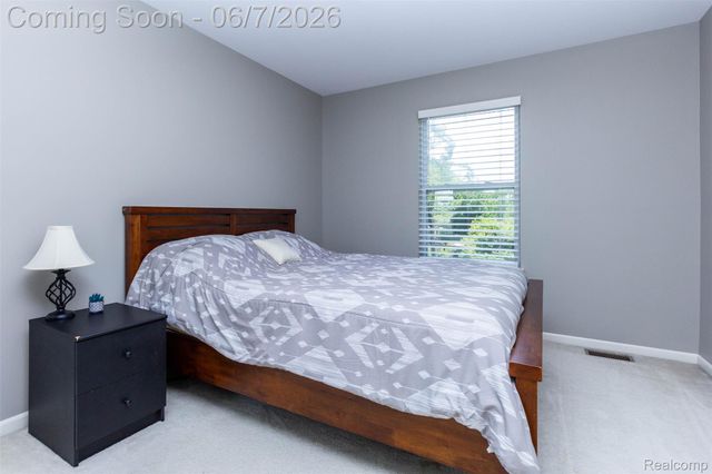 36039 Curtis Road, Livonia, MI 48152