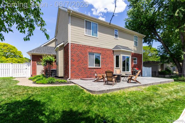 36039 Curtis Road, Livonia, MI 48152