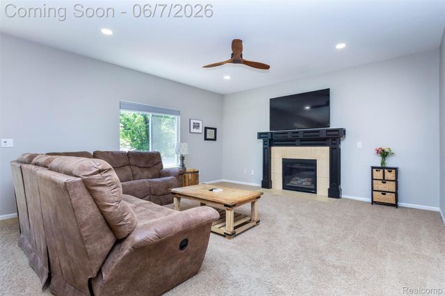 36039 Curtis Road, Livonia, MI 48152