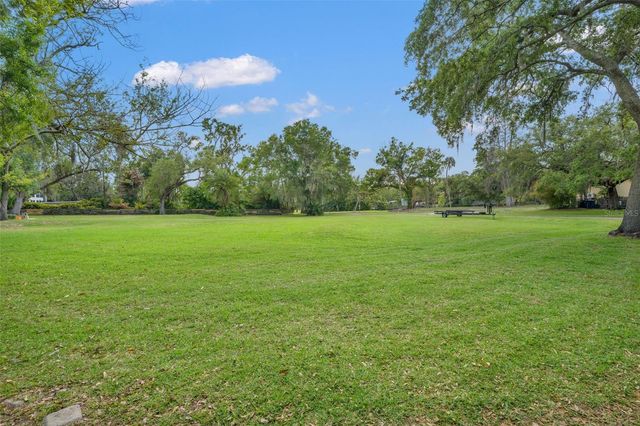 5924 RIVER TERRACE, Tampa, FL 33604