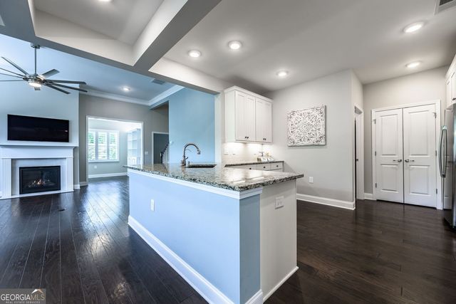 1404 Lexington Green Pines 1404, Cumming, GA 30040