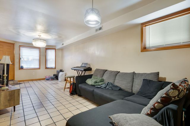 2312 W Taylor Street, Chicago, IL 60612