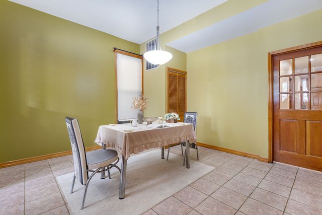 2312 W Taylor Street, Chicago, IL 60612