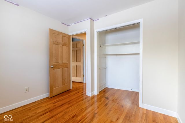 2950 S Lake Drive, Columbus, IN 47203