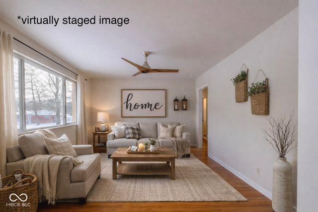 2950 S Lake Drive, Columbus, IN 47203