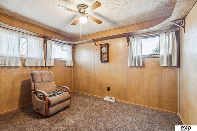 3603 Oak Street, Omaha, NE 68105