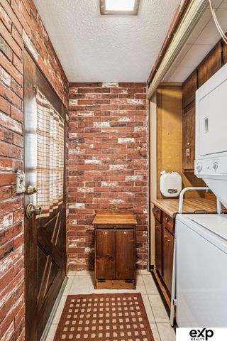 3603 Oak Street, Omaha, NE 68105