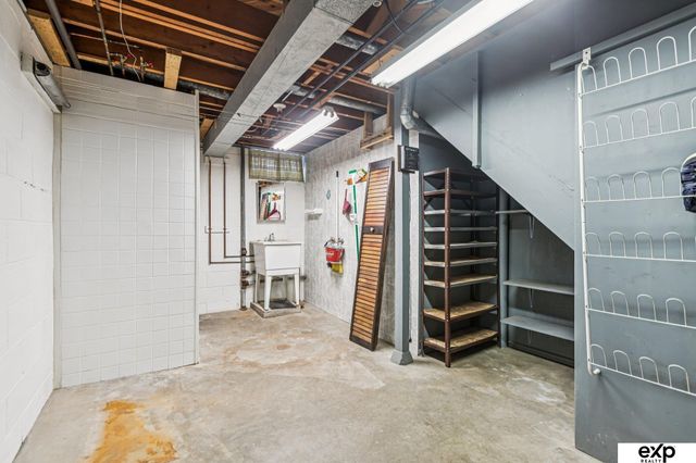 3603 Oak Street, Omaha, NE 68105