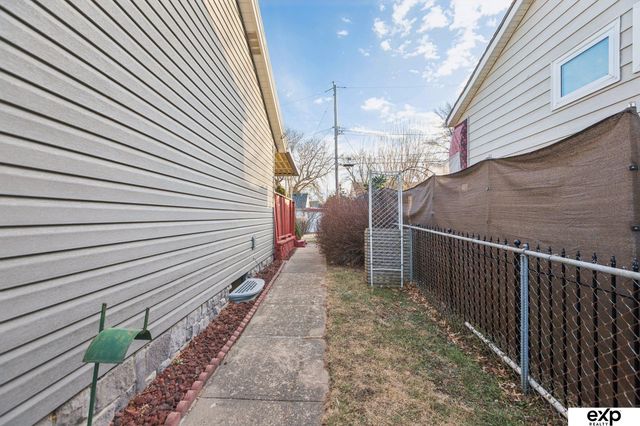 3603 Oak Street, Omaha, NE 68105