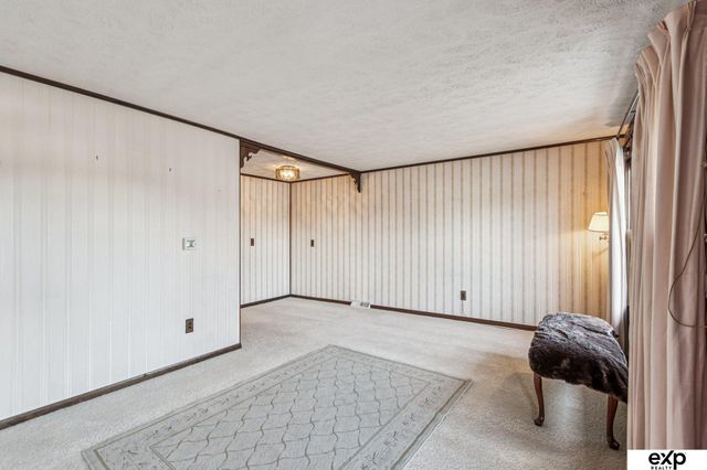 3603 Oak Street, Omaha, NE 68105