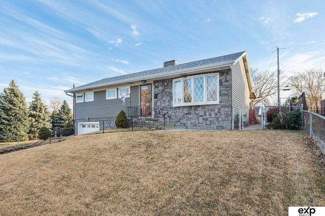 3603 Oak Street, Omaha, NE 68105