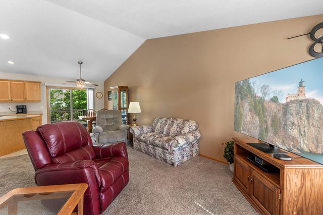 28359 Lakeside Way, Lindstrom, MN 55045