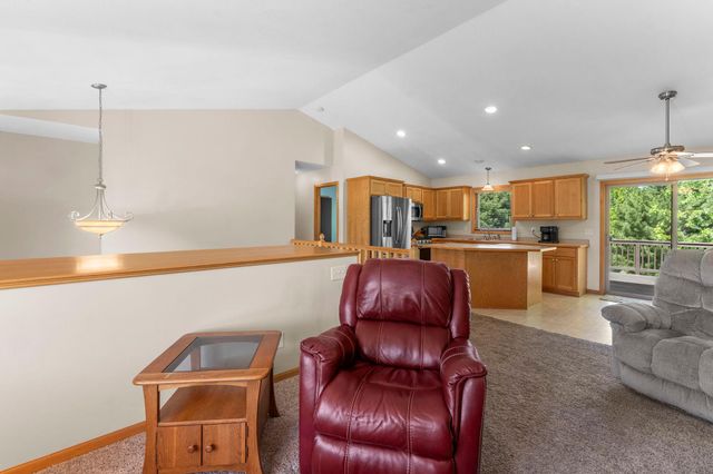 28359 Lakeside Way, Lindstrom, MN 55045