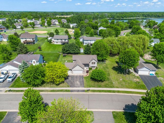 28359 Lakeside Way, Lindstrom, MN 55045