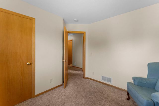 28359 Lakeside Way, Lindstrom, MN 55045