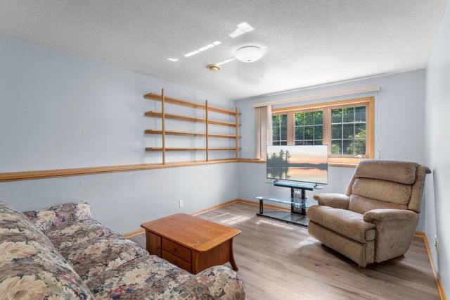 28359 Lakeside Way, Lindstrom, MN 55045