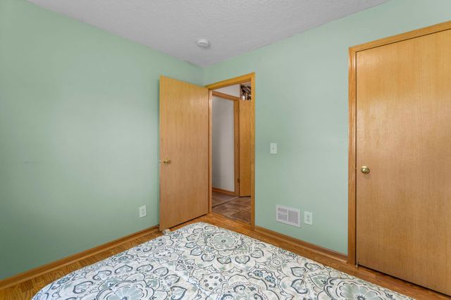 28359 Lakeside Way, Lindstrom, MN 55045