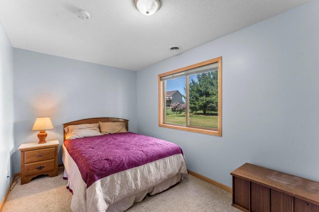 28359 Lakeside Way, Lindstrom, MN 55045