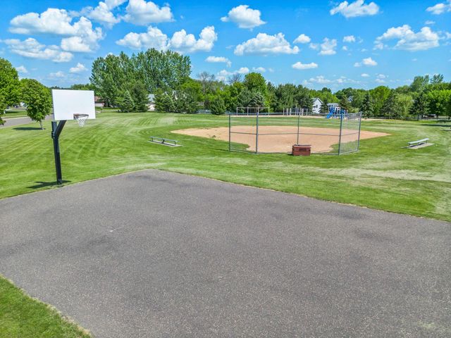 28359 Lakeside Way, Lindstrom, MN 55045