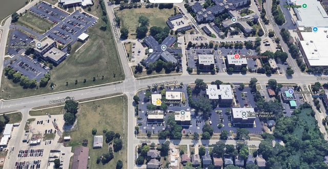 124 S COUNTY FARM Road B1-A, Wheaton, IL 60187