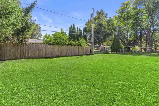 1813 Windom Way, Madison, WI 53704