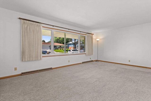 1813 Windom Way, Madison, WI 53704