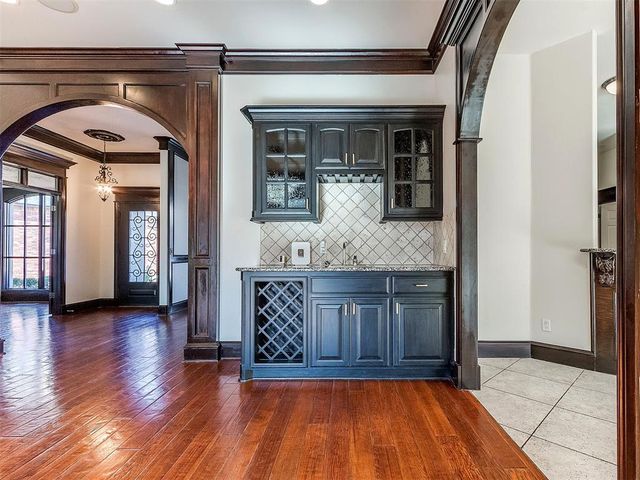 17200 Osprey Circle, Edmond, OK 73012