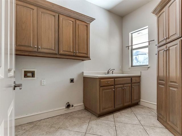 17200 Osprey Circle, Edmond, OK 73012