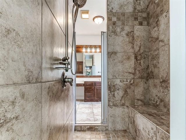 17200 Osprey Circle, Edmond, OK 73012