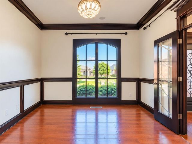 17200 Osprey Circle, Edmond, OK 73012