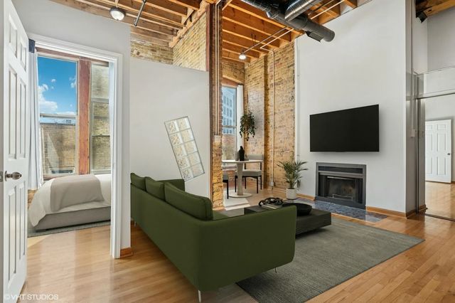 525 N Halsted Street 408, Chicago, IL 60622