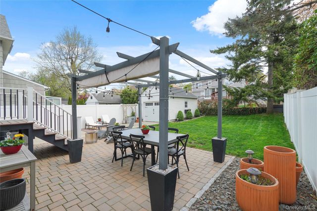 11 Westwood Avenue, New Rochelle, NY 10801