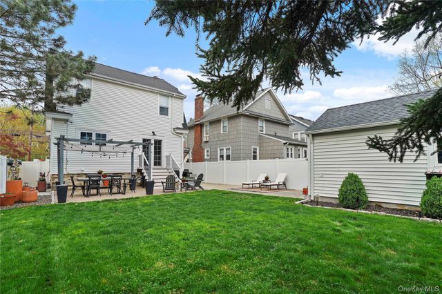 11 Westwood Avenue, New Rochelle, NY 10801