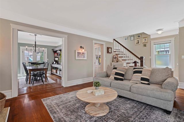 11 Westwood Avenue, New Rochelle, NY 10801