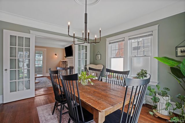 11 Westwood Avenue, New Rochelle, NY 10801