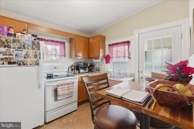 400 & 402 COTTMAN ST, Jenkintown, PA 19046