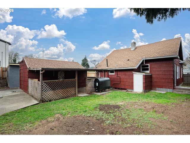 6646 N Columbia Way, Portland, OR 97203