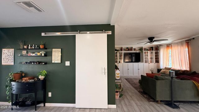 15604 N 59TH Drive, Glendale, AZ 85306