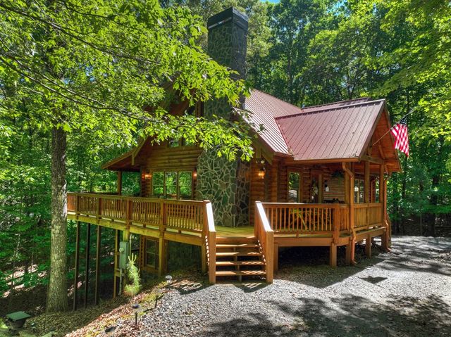 381 Morley Court, Ellijay, GA 30540
