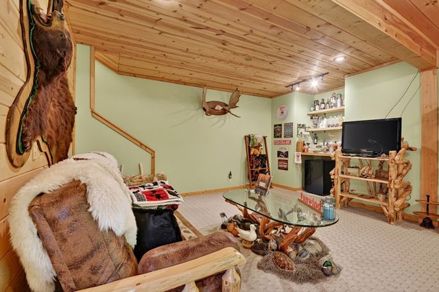 381 Morley Court, Ellijay, GA 30540
