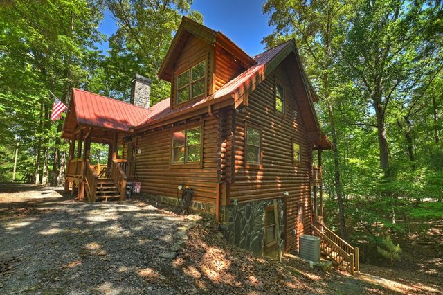 381 Morley Court, Ellijay, GA 30540