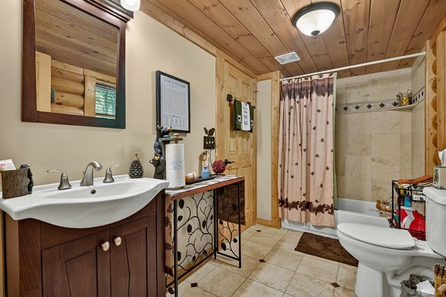381 Morley Court, Ellijay, GA 30540