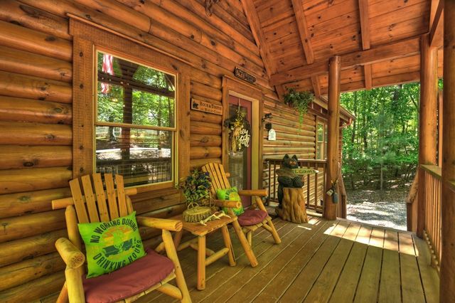 381 Morley Court, Ellijay, GA 30540