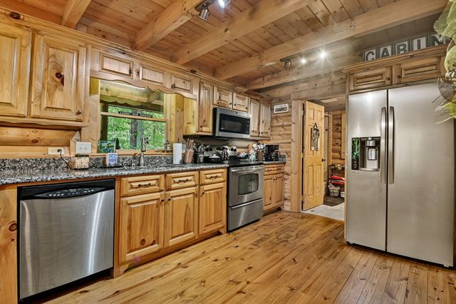 381 Morley Court, Ellijay, GA 30540