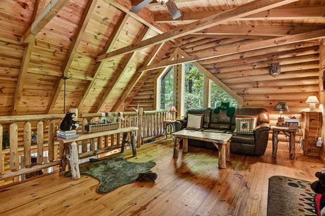 381 Morley Court, Ellijay, GA 30540