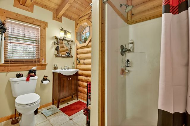 381 Morley Court, Ellijay, GA 30540