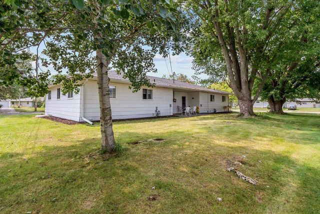 1500 GREENDALE STREET, Menasha, WI 54952