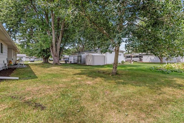 1500 GREENDALE STREET, Menasha, WI 54952