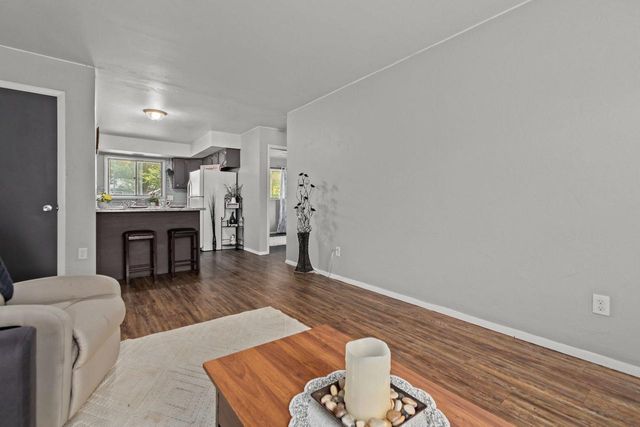 1500 GREENDALE STREET, Menasha, WI 54952